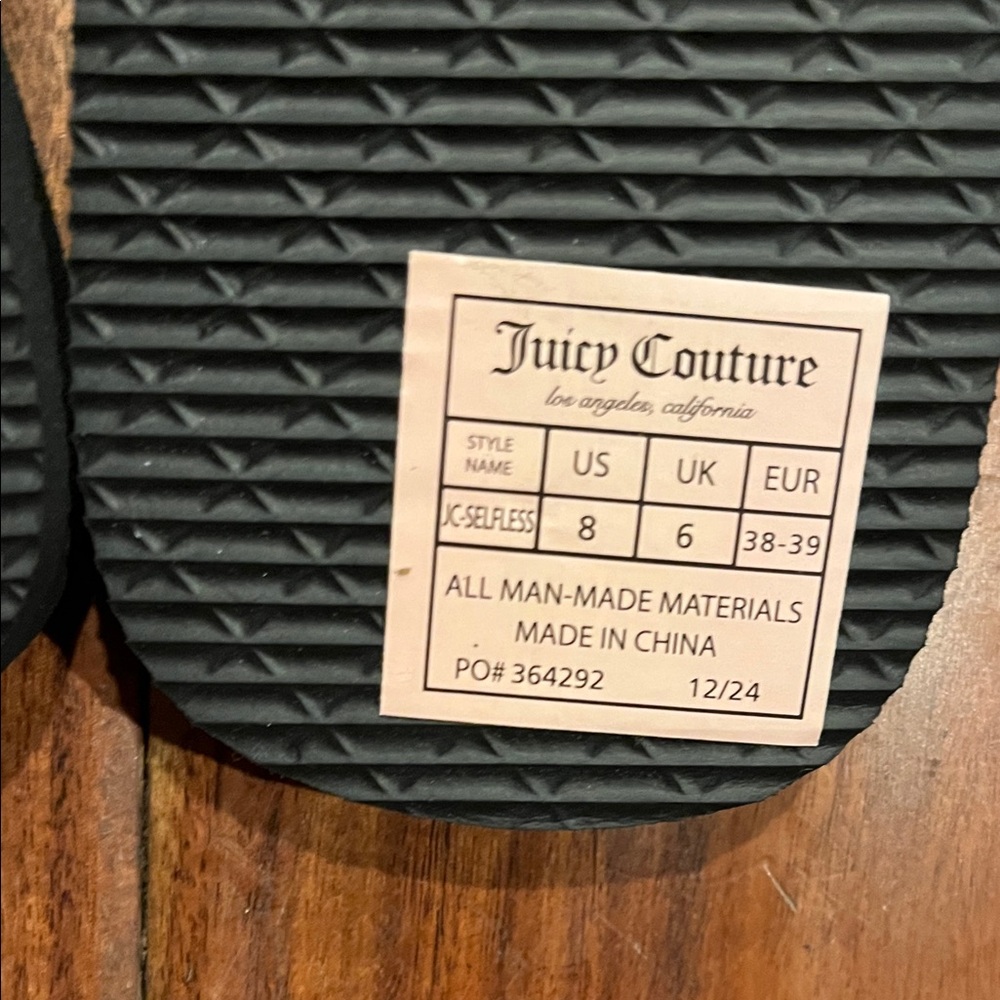 New Juicy Couture Black Rhinestone Thong Sandals Size 8 - Picture 3 of 3